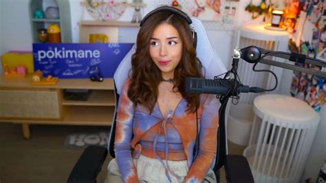 pokimane nude tits|Pokimane – Oops nude tit slip stream.mp4